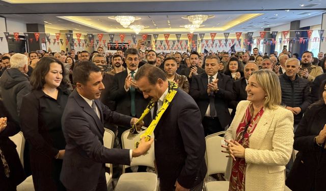 Anahtar Parti Genel Başkanı Ağıralioğlu, Tekirdağ'da partililerle buluştu