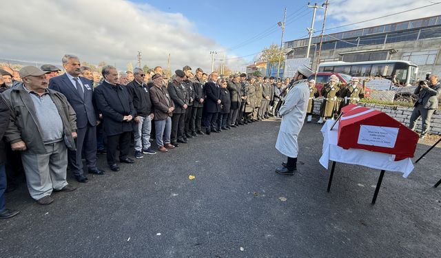 Kıbrıs gazisi son yolculuğuna uğurlandı