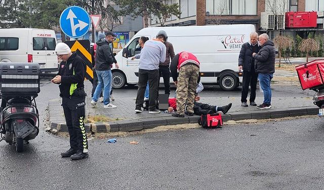 Ticari taksi ile çarpışan motosikletli kurye yaralandı