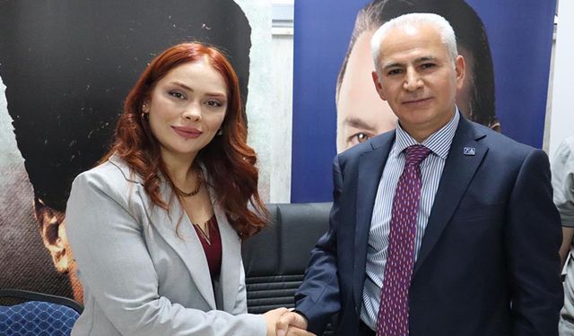 Anahtar Parti Kadın Kolları Başkanı Menteşe oldu