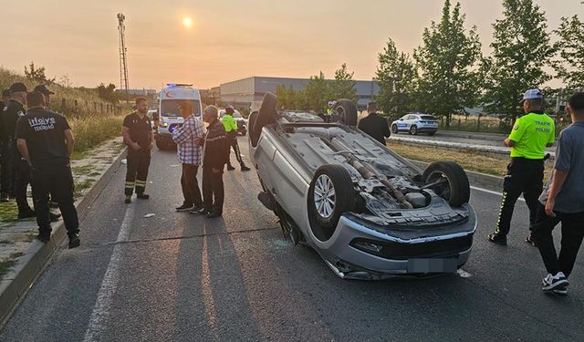 Ters dönen otomobil metrelerce sürüklendi