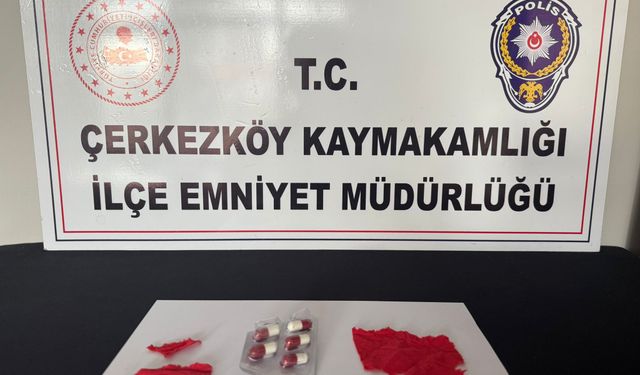 Çerkezköy’de polis zehir tacirlerine nefes aldırmadı!