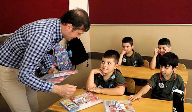 Minimini birlere kırtasiye seti
