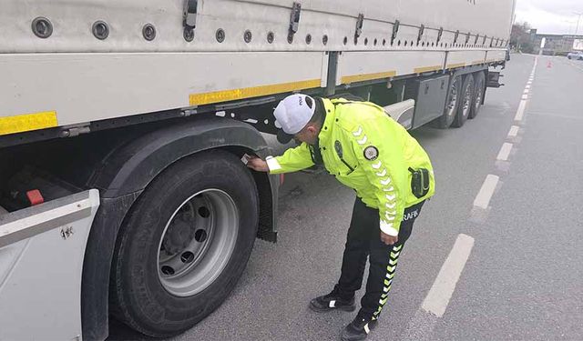 Kapaklı’da kış lastiği denetimi yapıldı