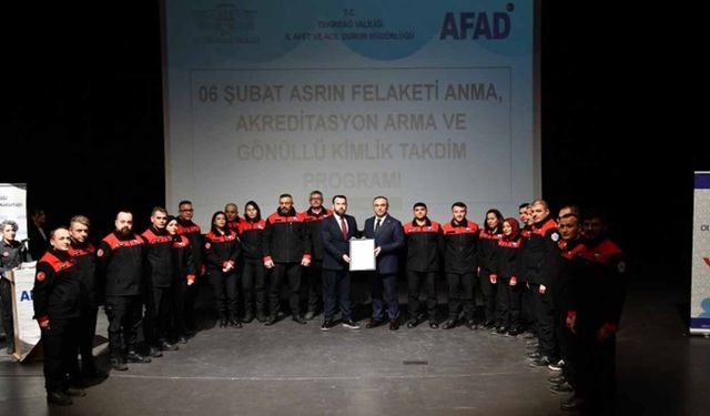 Arama kurtarma ekibine akreditasyon armaları takdim edildi