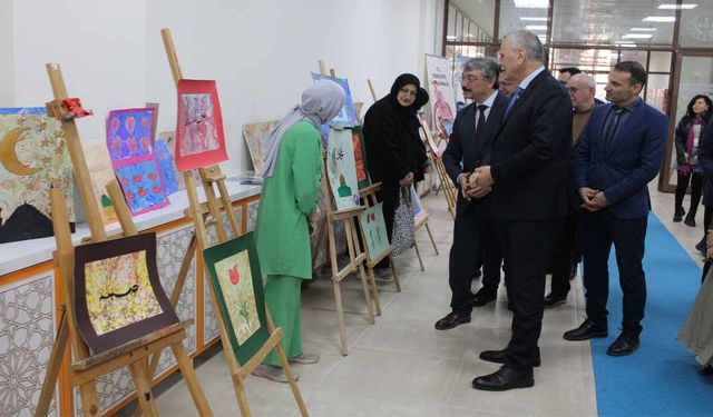 "Sabır" temalı ebru sergisi açıldı