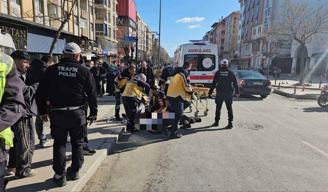 Yaralanan motosiklet sürücüsü hastaneye kaldırıldı