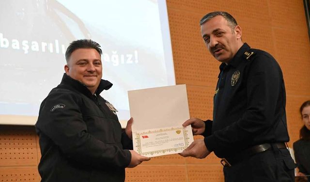 Zehir sevkiyatını engelleyen güvenlik onurlandırıldı