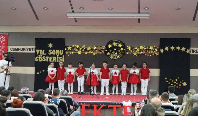 MEKTEBİM KOLEJİ’NDEN MUHTEŞEM YILSONU GÖSTERİSİ
