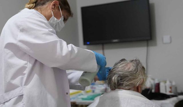 Evde bakım hizmeti sürüyor