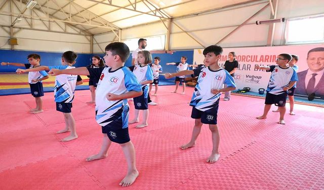 Yaz Spor Okulu kursları devam ediyor