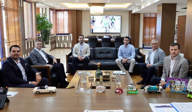 AK Parti'den Başkan Akay'a ziyaret