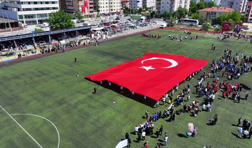 Kapaklı'da 19 Mayıs heyecan ve coşkuyla kutlandı.