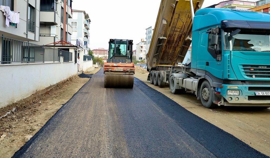 Kızılpanar’da asfalt çalışması yapıldı