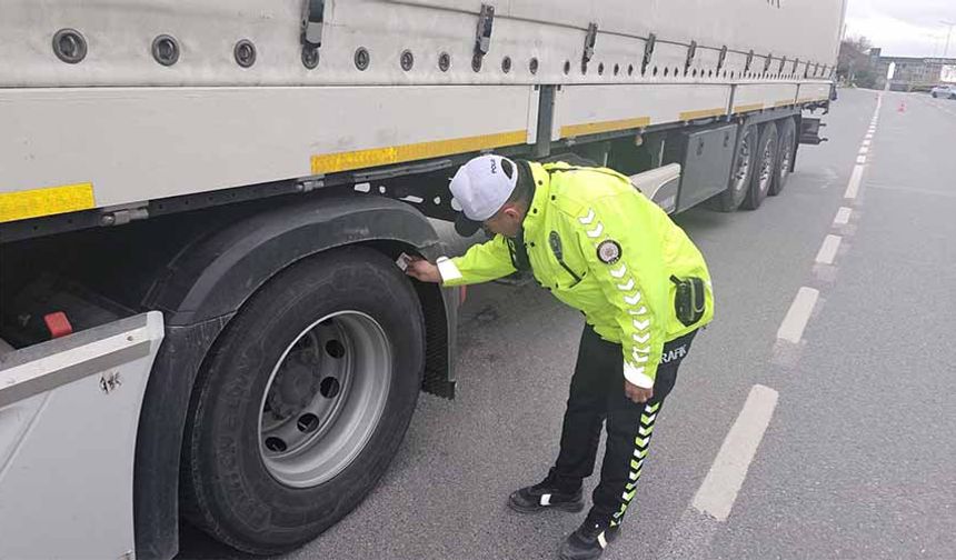 Kapaklı’da kış lastiği denetimi yapıldı
