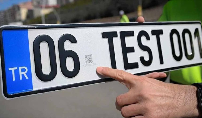 Standartlara uymayan plakalara ücretsiz yenileme düzenlemesi