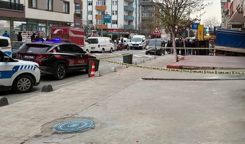 Husumetlisini balkondan vurdu